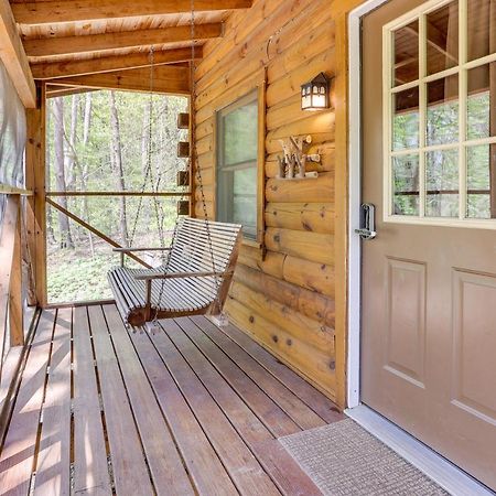 Comfy Taswell Cabin Rental - Community Amenities! Exterior photo