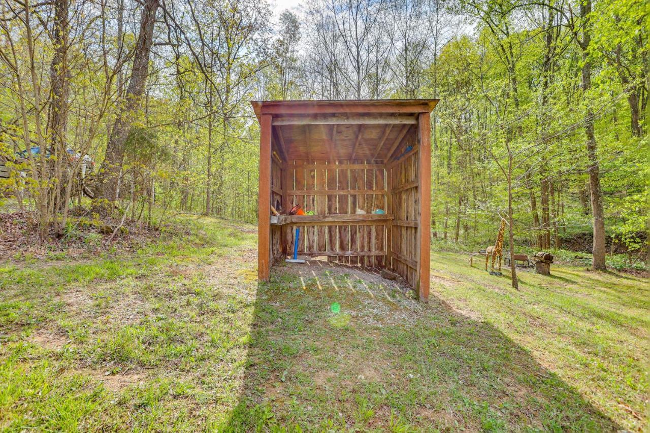 Comfy Taswell Cabin Rental - Community Amenities! Exterior photo